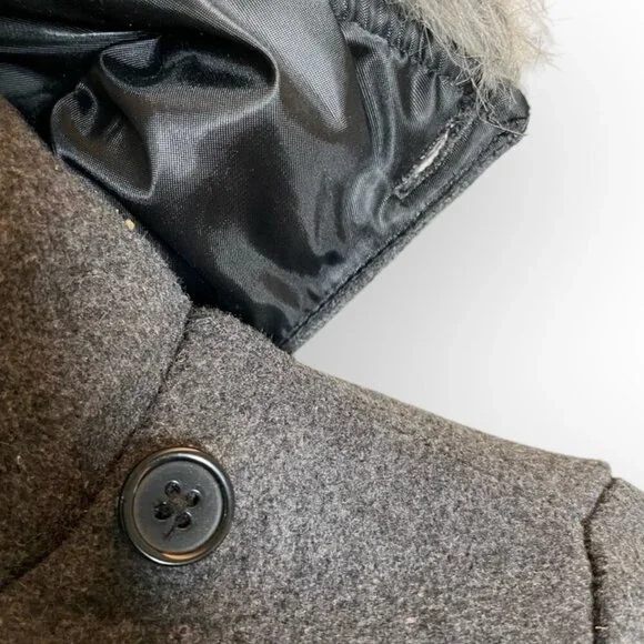 London Fog Jacket Faux Fur Hood Gray Coat Alpine Swiss Parka Size Girls Large 14 - Picture 12 of 16